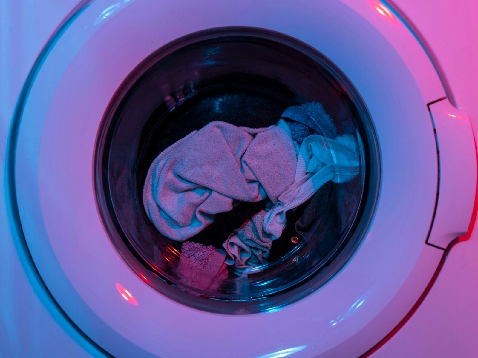 Commercial laundry machines